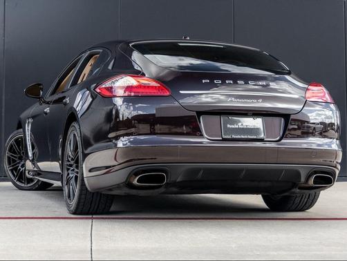 2013 Porsche Panamera 4