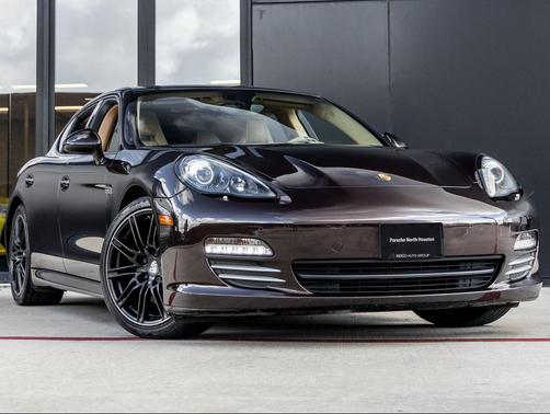 2013 Porsche Panamera 4