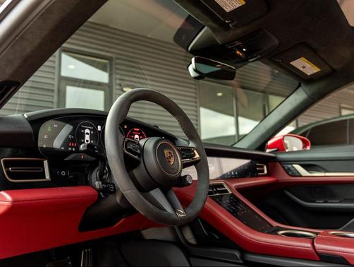 2023 Porsche Taycan GTS