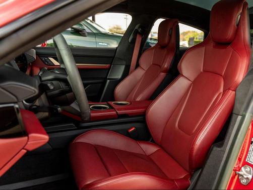 2023 Porsche Taycan GTS