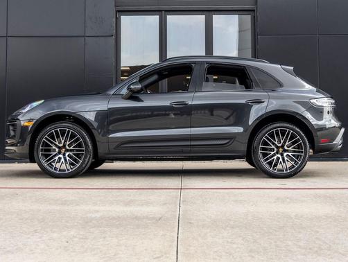 Volcano Grey Metallic 2026 Porsche Macan Macan