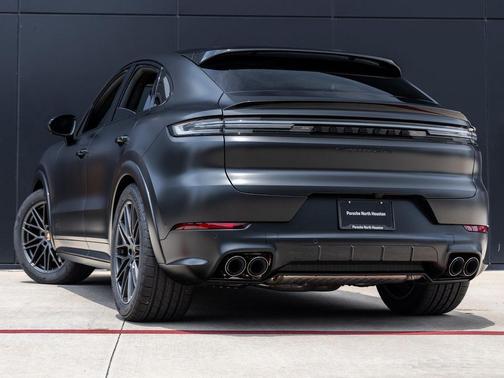2026 Porsche Cayenne GTS