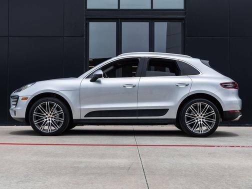 Rhodium Silver Metallic 2018 Porsche Macan Macan