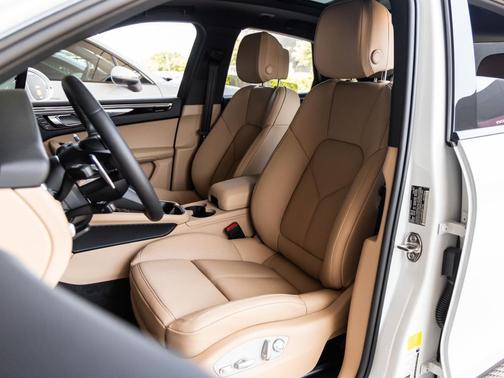 2025 Porsche Macan Macan