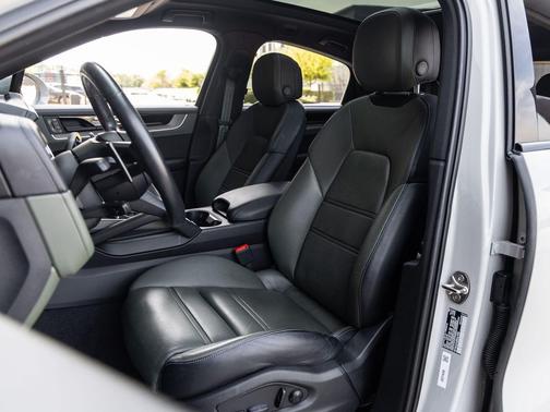 2024 Porsche Cayenne S