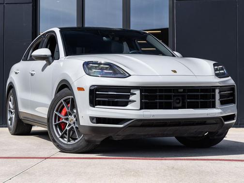 2024 Porsche Cayenne S