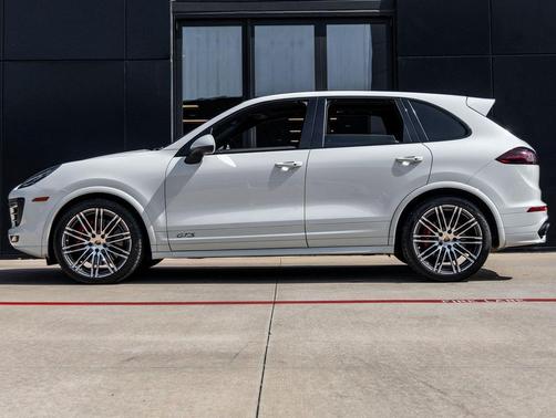 White 2017 Porsche Cayenne GTS