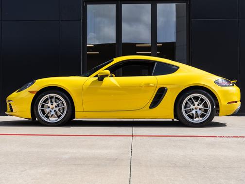 Racing Yellow 2019 Porsche 718 Cayman