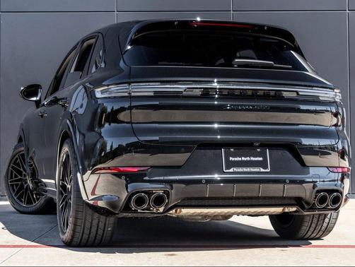 2026 Porsche Cayenne GTS