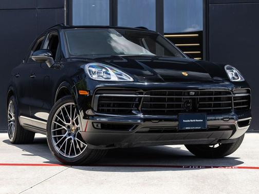 Black 2023 Porsche Cayenne Cayenne