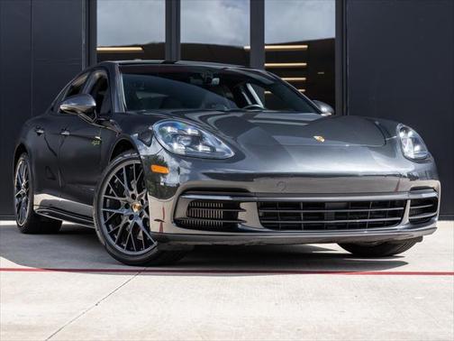 2018 Porsche Panamera E-Hybrid 4