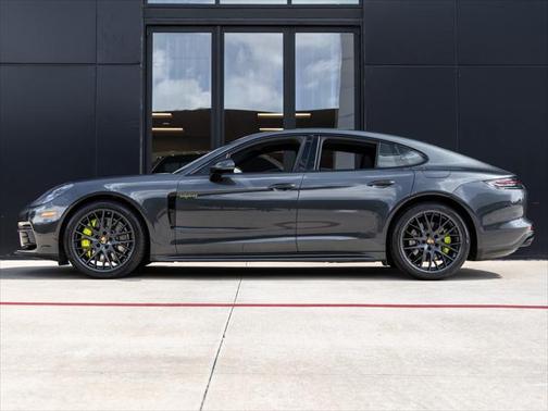 2018 Porsche Panamera E-Hybrid 4
