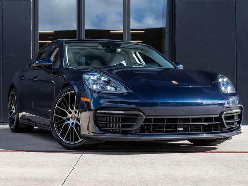 2022 Porsche Panamera Platinum Edition
