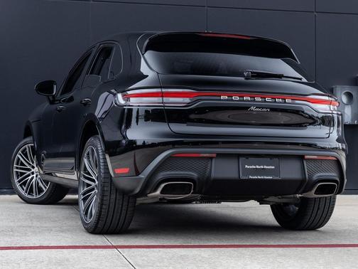 2026 Porsche Macan 