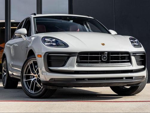 2025 Porsche Macan T