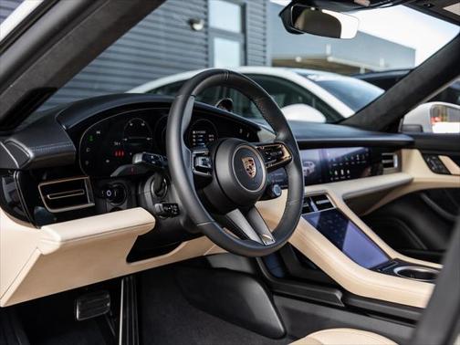 2024 Porsche Taycan Cross Turismo Turbo