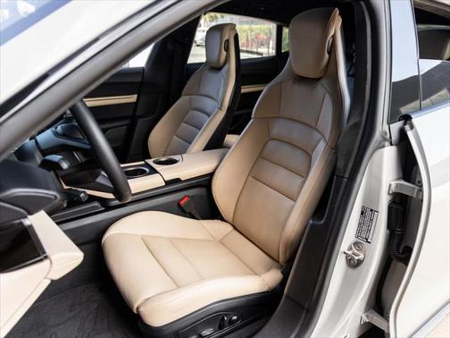 2024 Porsche Taycan Cross Turismo Turbo