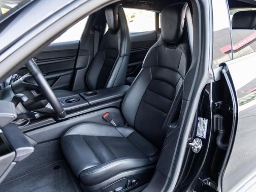 2024 Porsche Taycan 4S
