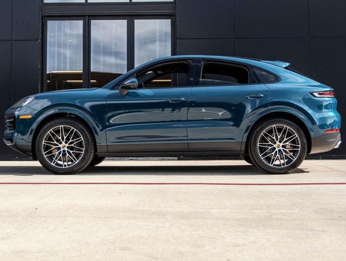 Montego Blue Metallic 2025 Porsche Cayenne Cayenne