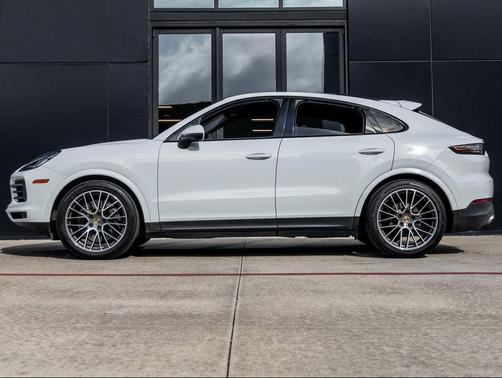 2023 Porsche Cayenne Platinum Edition