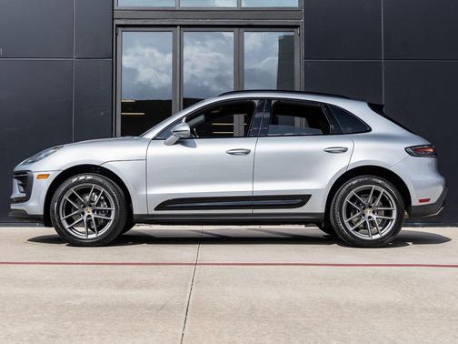 2025 Porsche Macan T