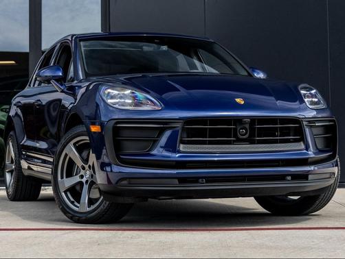 2023 Porsche Macan Base (PDK)