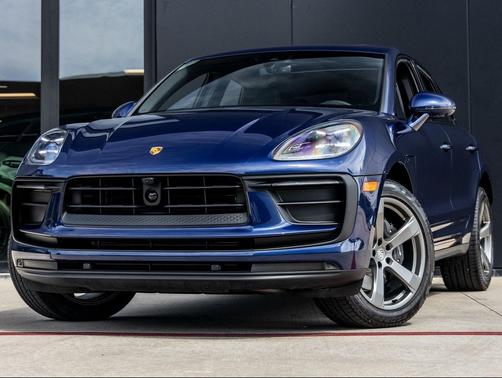 2023 Porsche Macan Base (PDK)