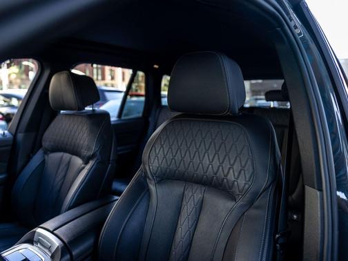 Dravit Grey Metallic 2023 BMW X5 M50i