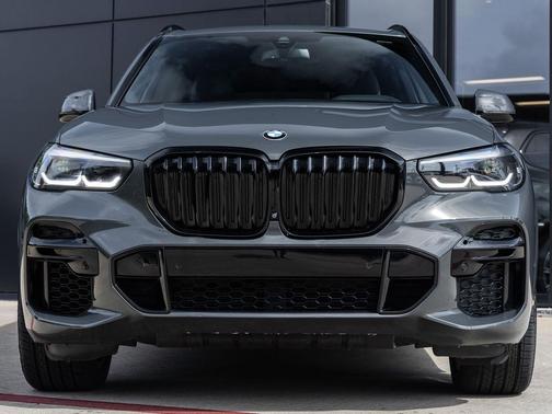 Dravit Grey Metallic 2023 BMW X5 M50i
