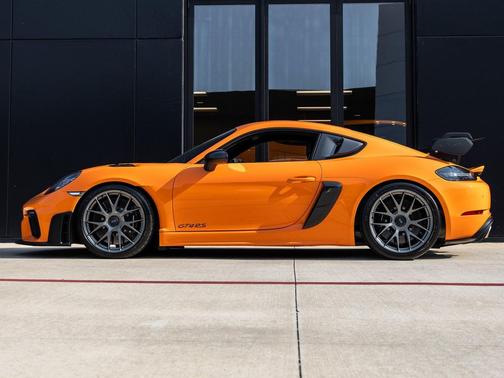2024 Porsche 718 Cayman GT4 RS