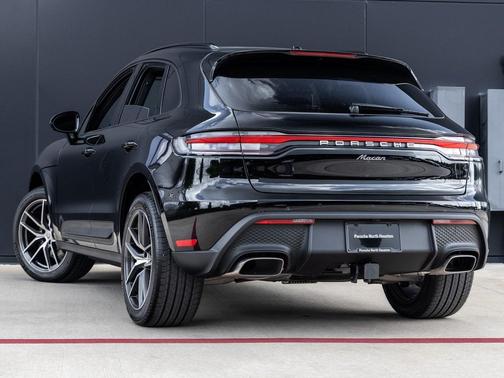2025 Porsche Macan 
