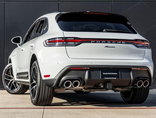 Carrara White Metallic 2026 Porsche Macan Macan