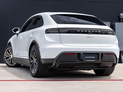 White 2025 Porsche Macan Macan Electric