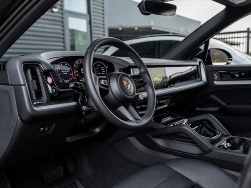 2025 Porsche Cayenne