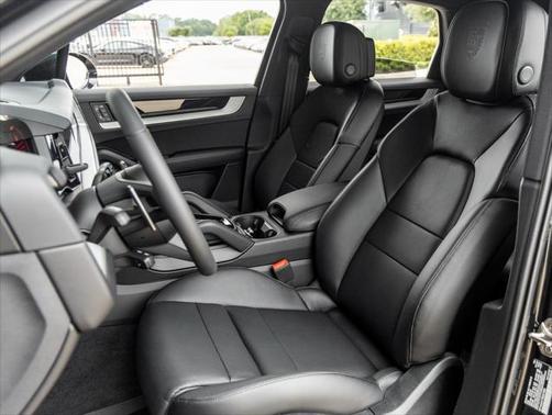 2025 Porsche Cayenne