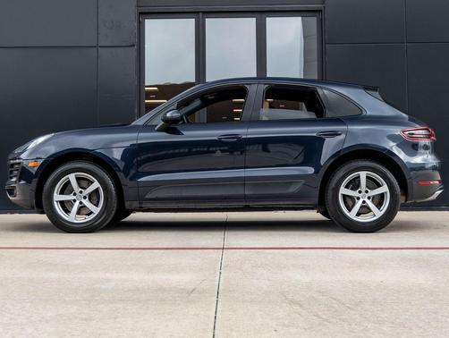 2017 Porsche Macan 