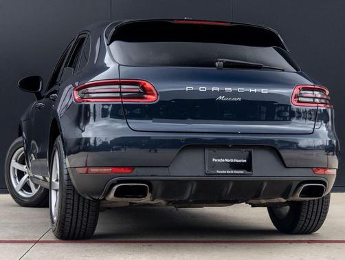 2017 Porsche Macan 