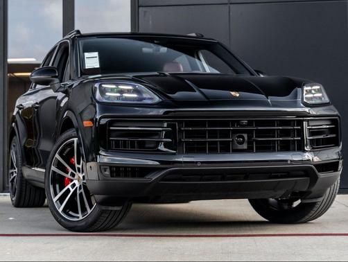 2025 Porsche Cayenne S