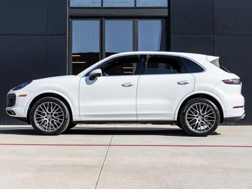 2022 Porsche Cayenne Cayenne