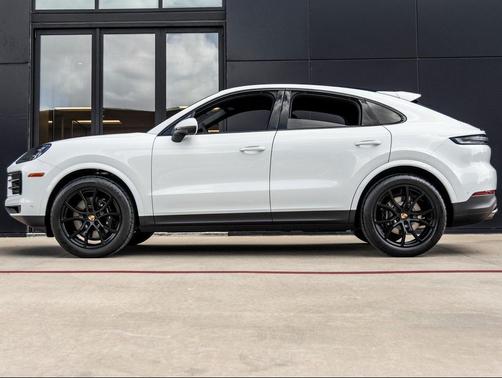 2025 Porsche Cayenne 