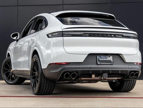 2025 Porsche Cayenne 