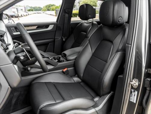 2025 Porsche Cayenne