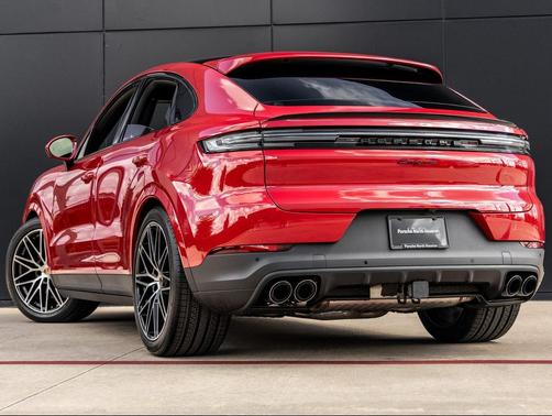 2025 Porsche Cayenne 