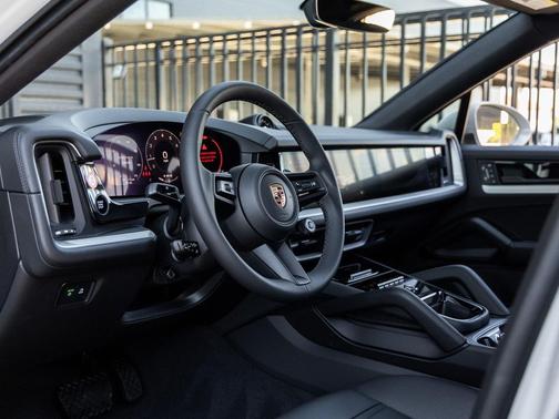 2025 Porsche Cayenne 