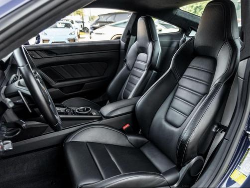 2023 Porsche 911 Carrera GTS
