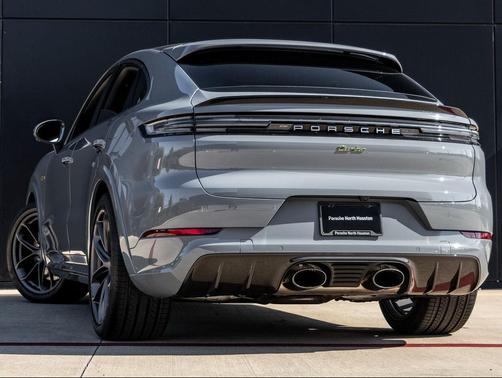2025 Porsche Cayenne Turbo