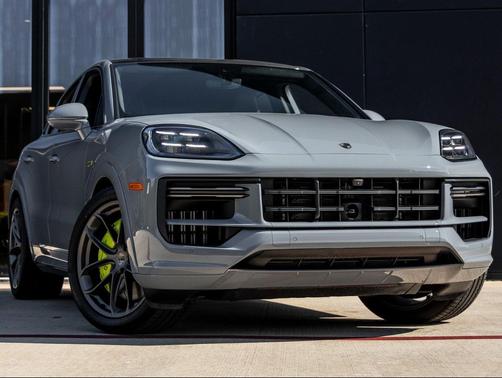 2025 Porsche Cayenne Turbo