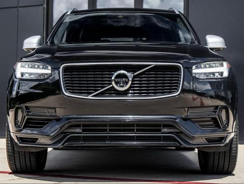 2017 Volvo XC90 Hybrid T8 R-Design