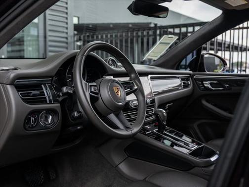 2023 Porsche Macan GTS