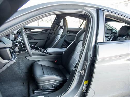 2025 Porsche Panamera